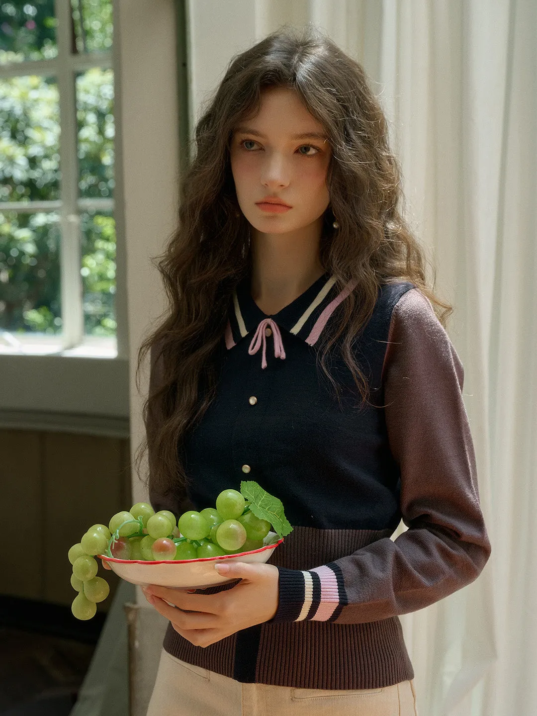 【Final Sale】Dahlia Clashing Colours Doll Neck Bowknot Pullover Sweater sold by Simple Retro product image thumbnail 5