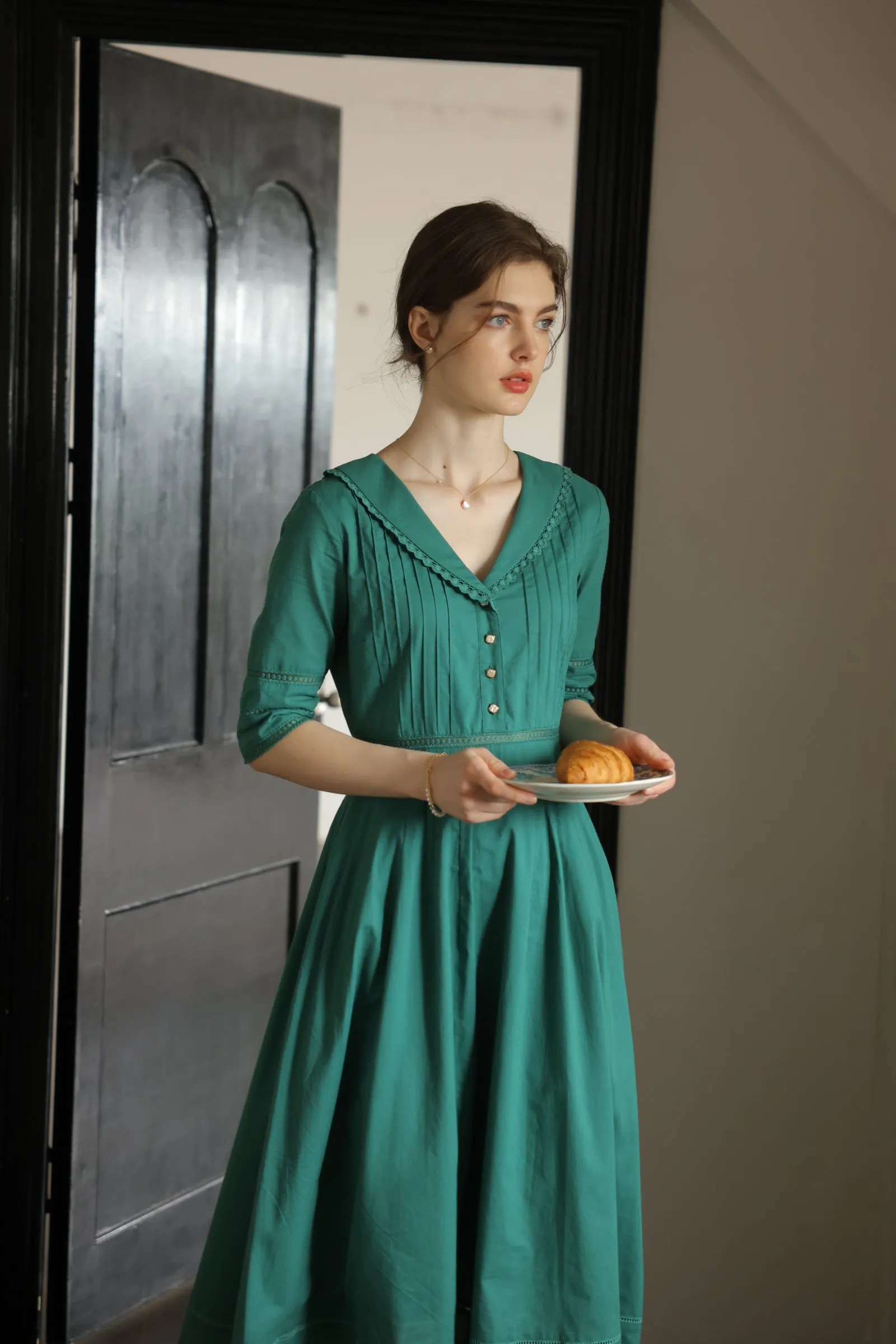 Fiona 100% Cotton Emerald Green Midi Dress sold by Simple Retro product image thumbnail 5