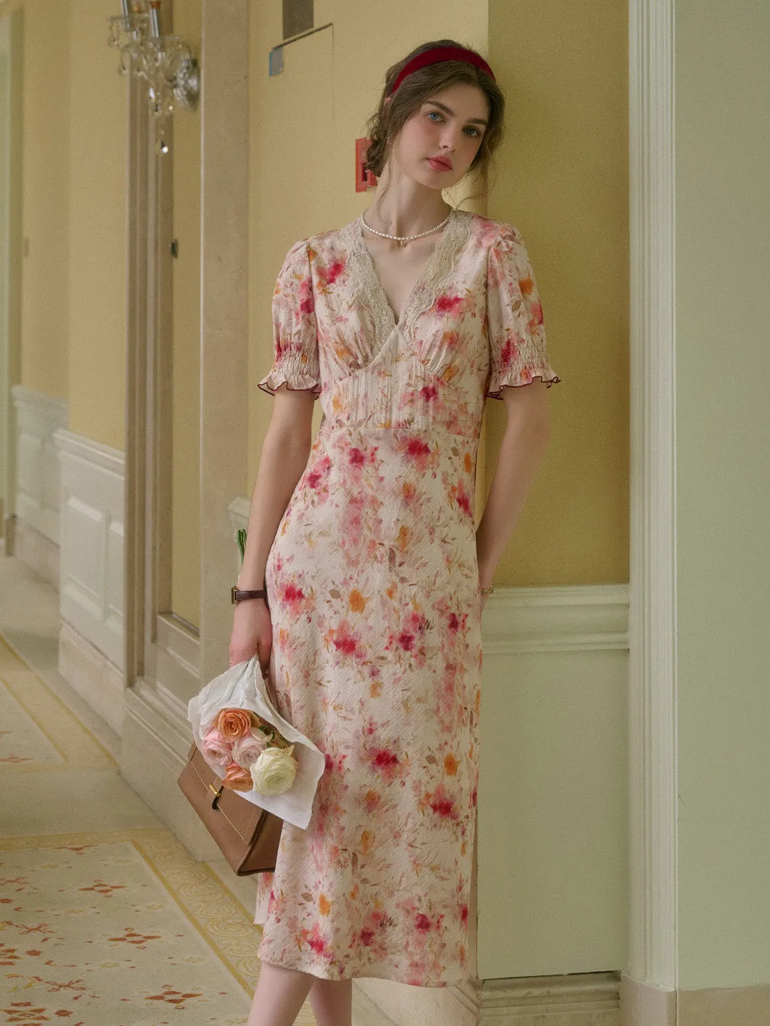 Amelia V-Neck Lace Floral Dress sold by Simple Retro product image thumbnail 5