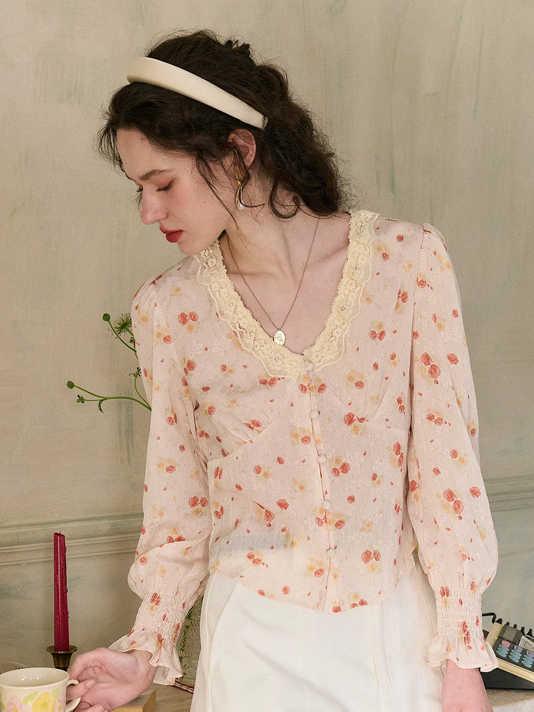 【Final Sale】Laurel V-Neck Floral Blouse sold by Simple Retro product image thumbnail 5