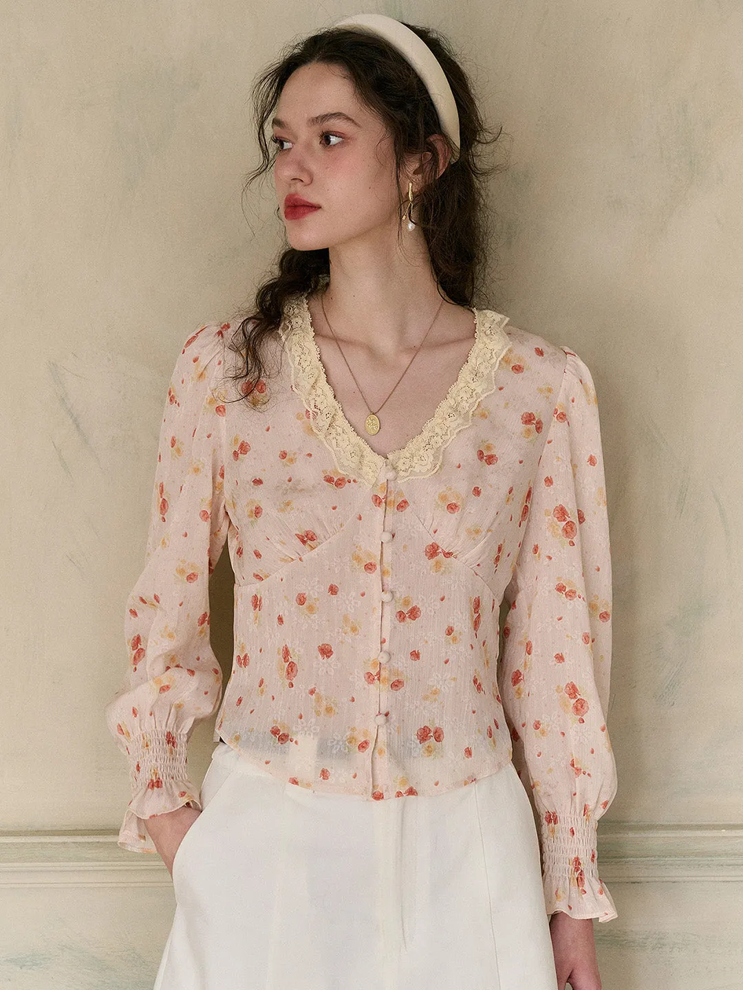 【Final Sale】Laurel V-Neck Floral Blouse sold by Simple Retro product image thumbnail 4