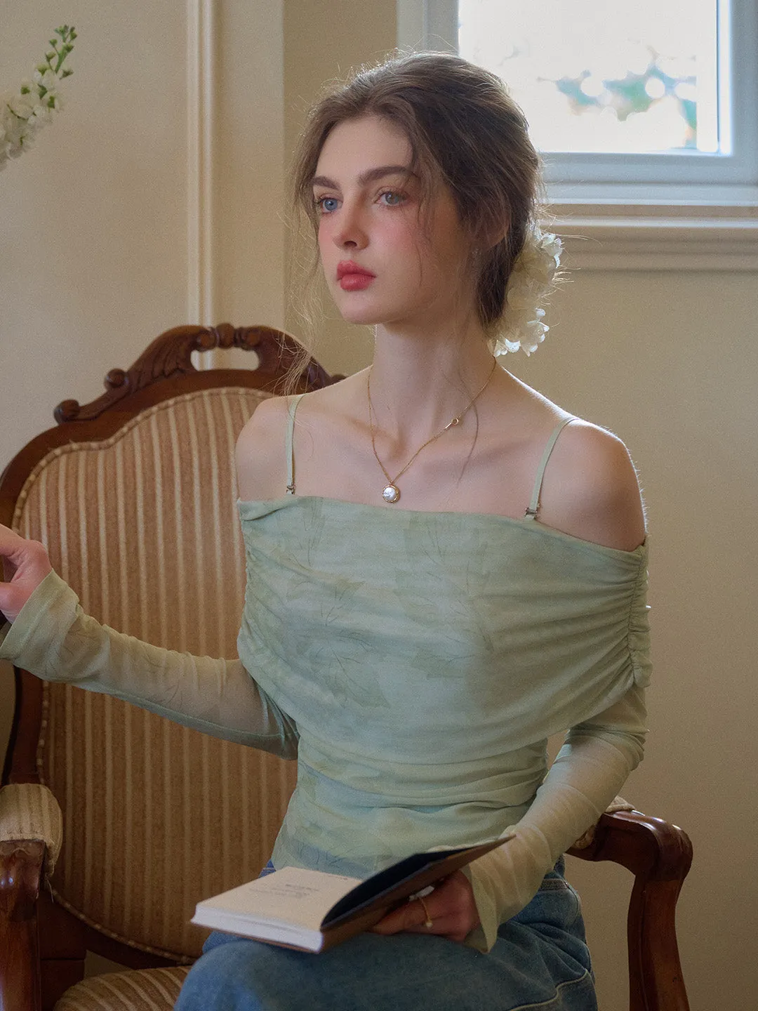 Freesia Off-shoulder Leaf Top sold by Simple Retro product image thumbnail 4