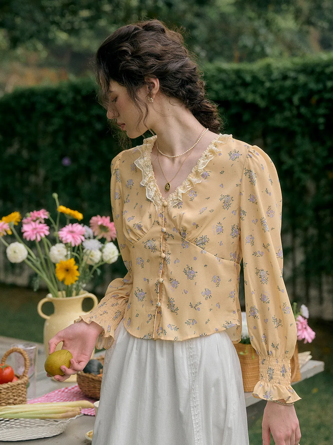 【Final Sale】Adrianna V-Neck Floral Blouse sold by Simple Retro product image thumbnail 3