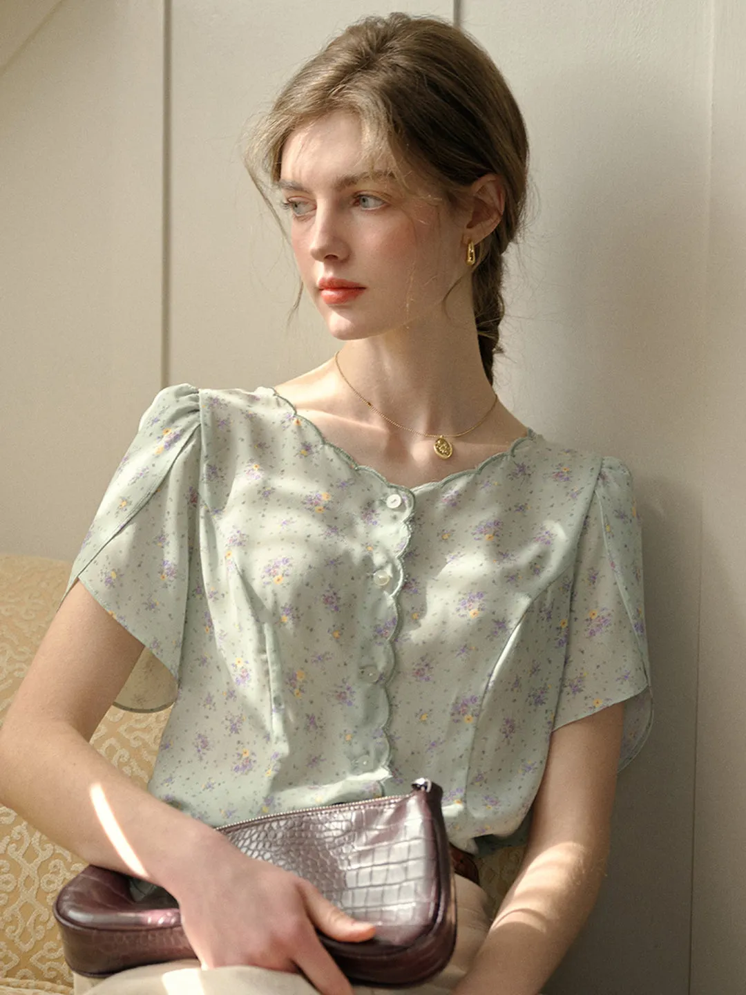 【Final Sale】Navy Wave Collar Floral Blouse sold by Simple Retro product image thumbnail 2