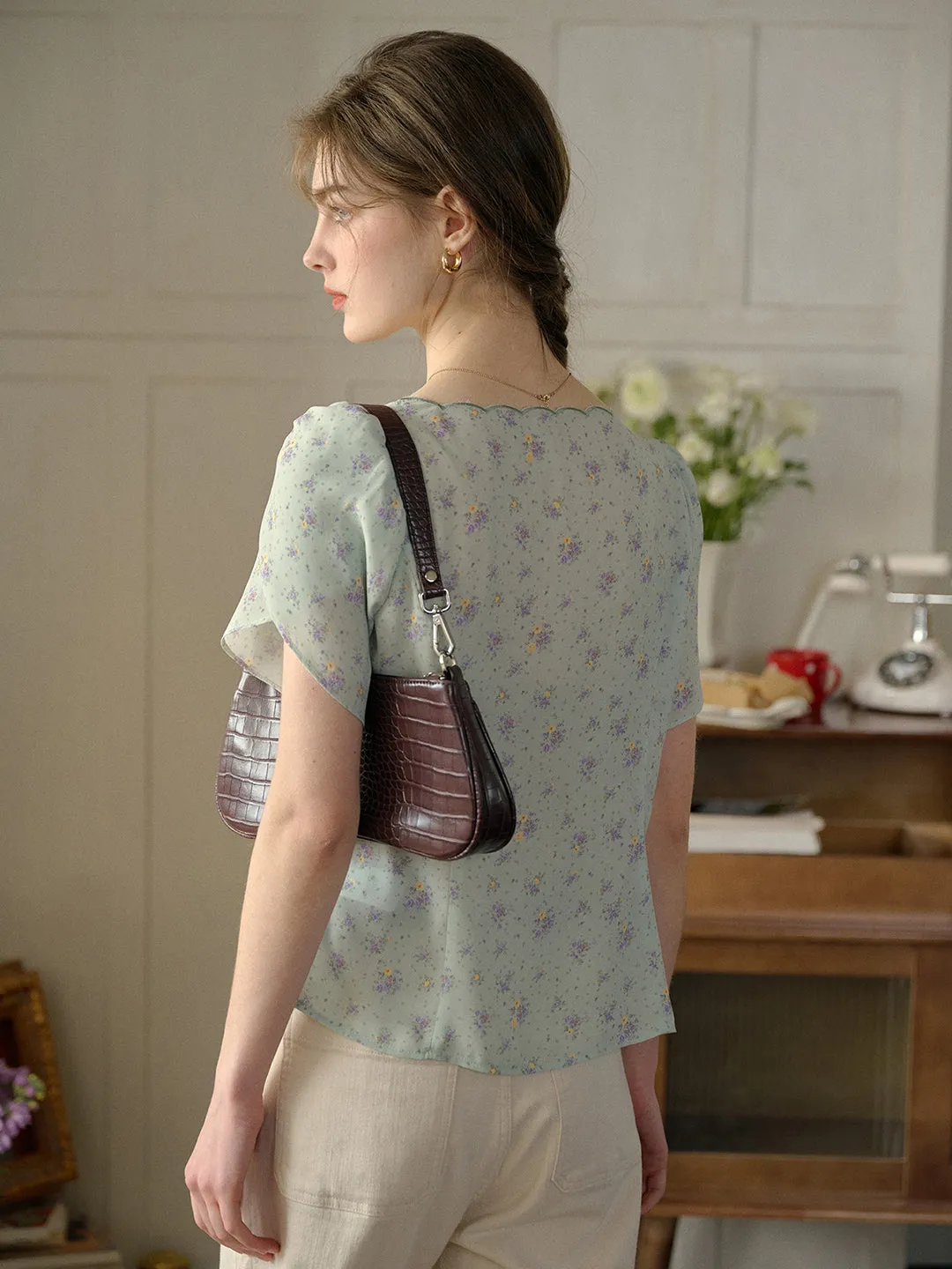 【Final Sale】Navy Wave Collar Floral Blouse sold by Simple Retro product image thumbnail 5