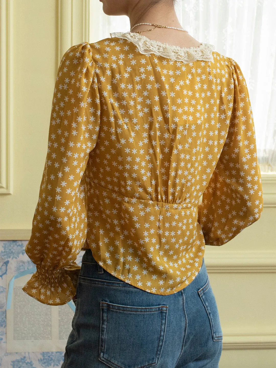 【Final Sale】Laurel V-Neck Floral Blouse sold by Simple Retro product image thumbnail 5