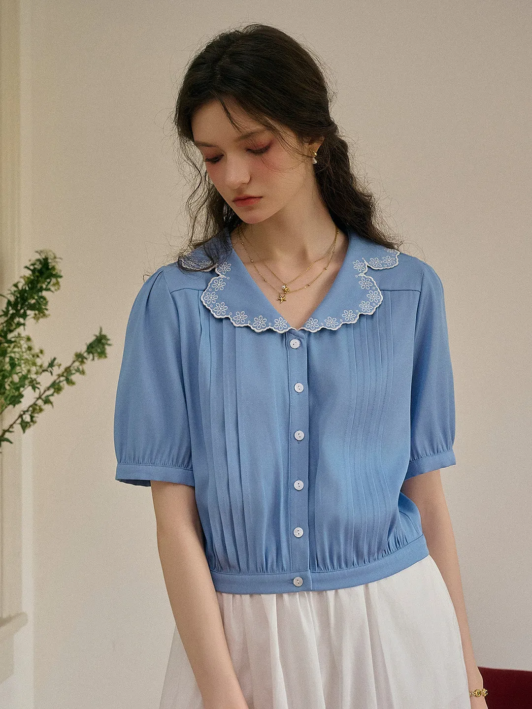 Miriam V-Neck Lace Tuck Pleats Blouse sold by Simple Retro product image thumbnail 4