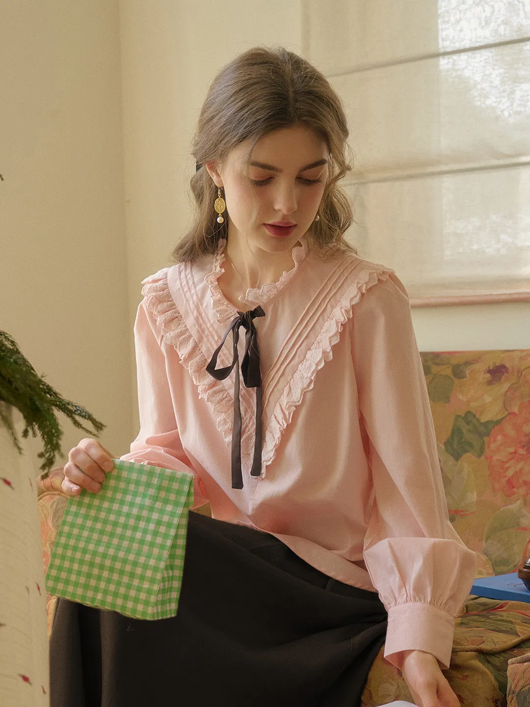 【Final Sale】Yareli Vintage Lace Panel Contrasting Lace-up Round Neck Blouse - Pink sold by Simple Retro product image thumbnail 4