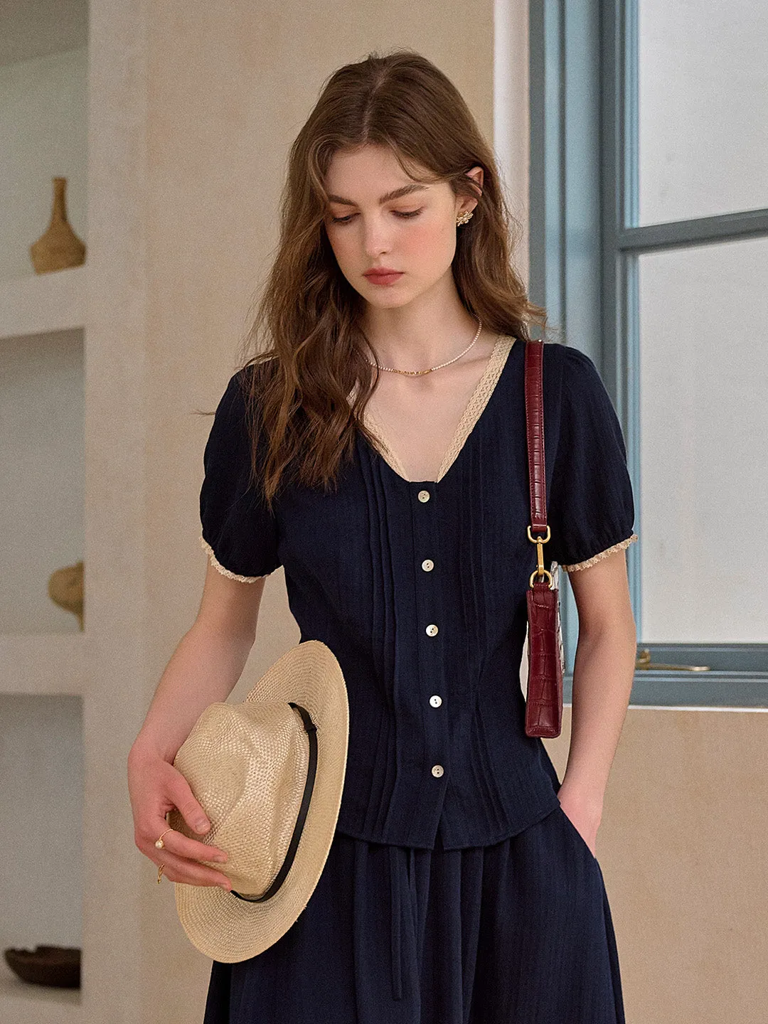 Madelyn V-Neck Lace Linen Top sold by Simple Retro product image thumbnail 3