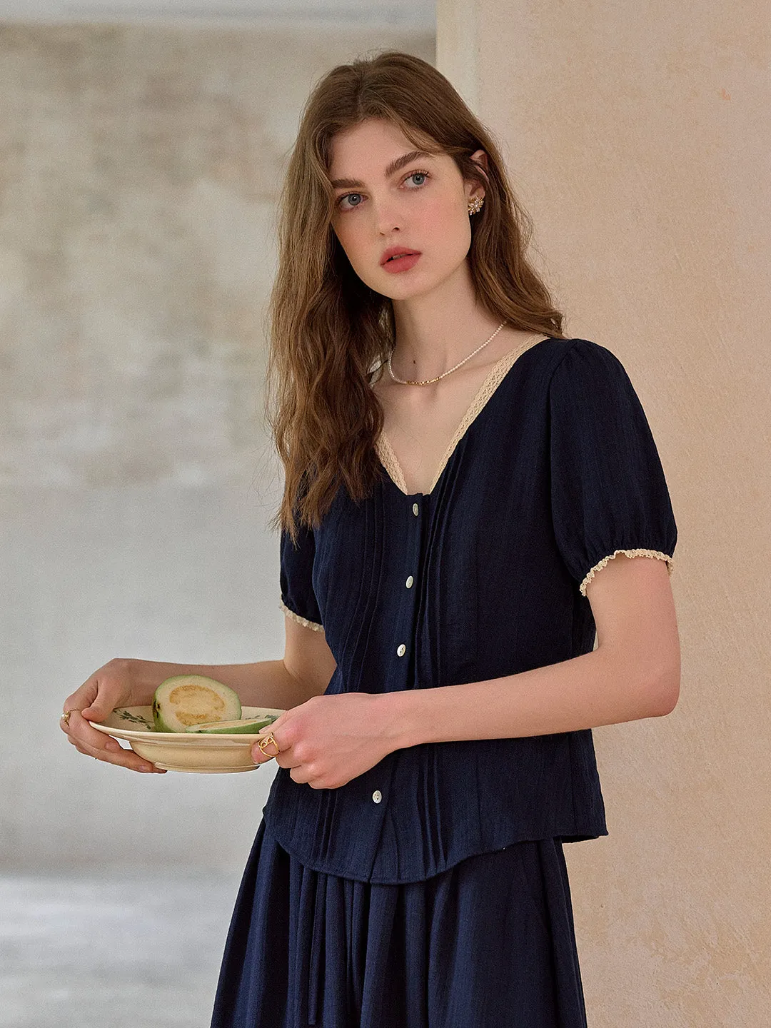 Madelyn V-Neck Lace Linen Top sold by Simple Retro product image thumbnail 4