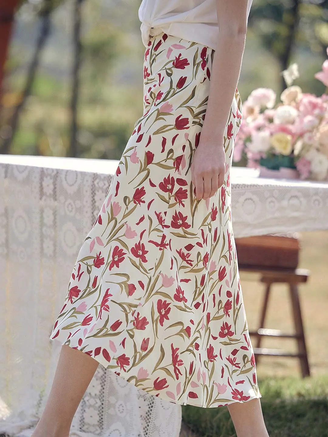 Yara Romantic Tulip Print Skirt sold by Simple Retro product image thumbnail 5
