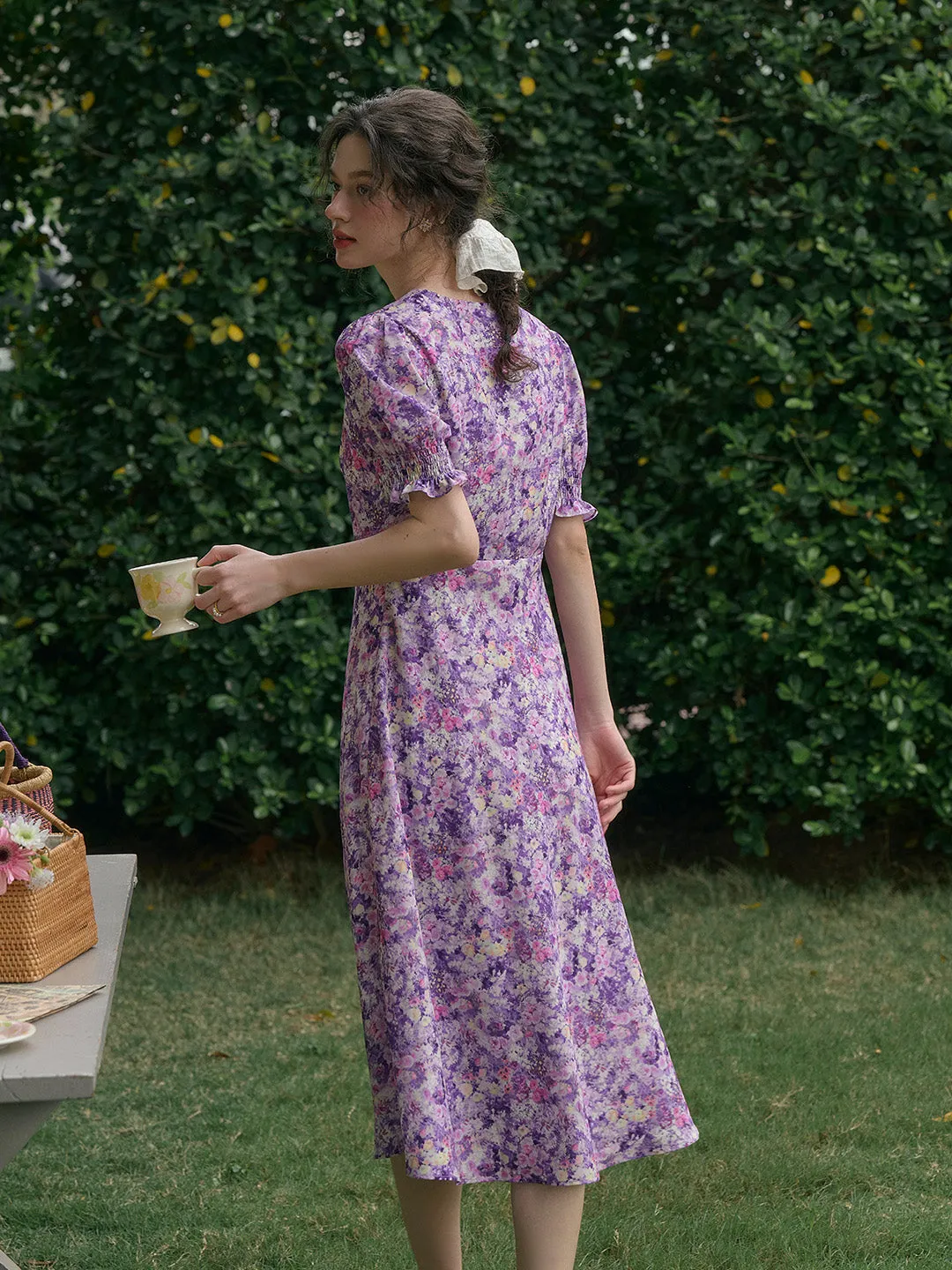 【Final Sale】Stormi Charming V-neck Lace Trimmed Floral Print Dress sold by Simple Retro product image thumbnail 5