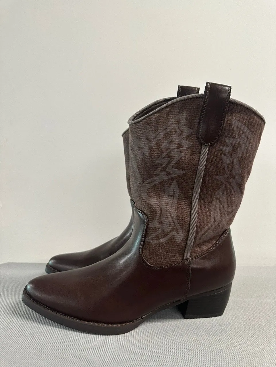 Footwear sold by Simple Retro product image thumbnail 2