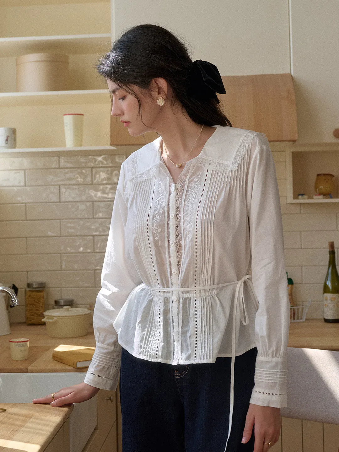 Collins V-Neck Waisted Blouse sold by Simple Retro product image thumbnail 4