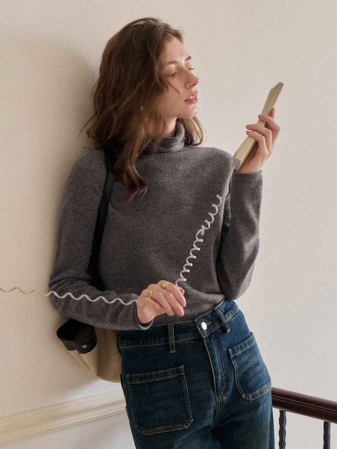 Marilyn Turtleneck Wool Cashmere Sweater sold by Simple Retro product image thumbnail 5