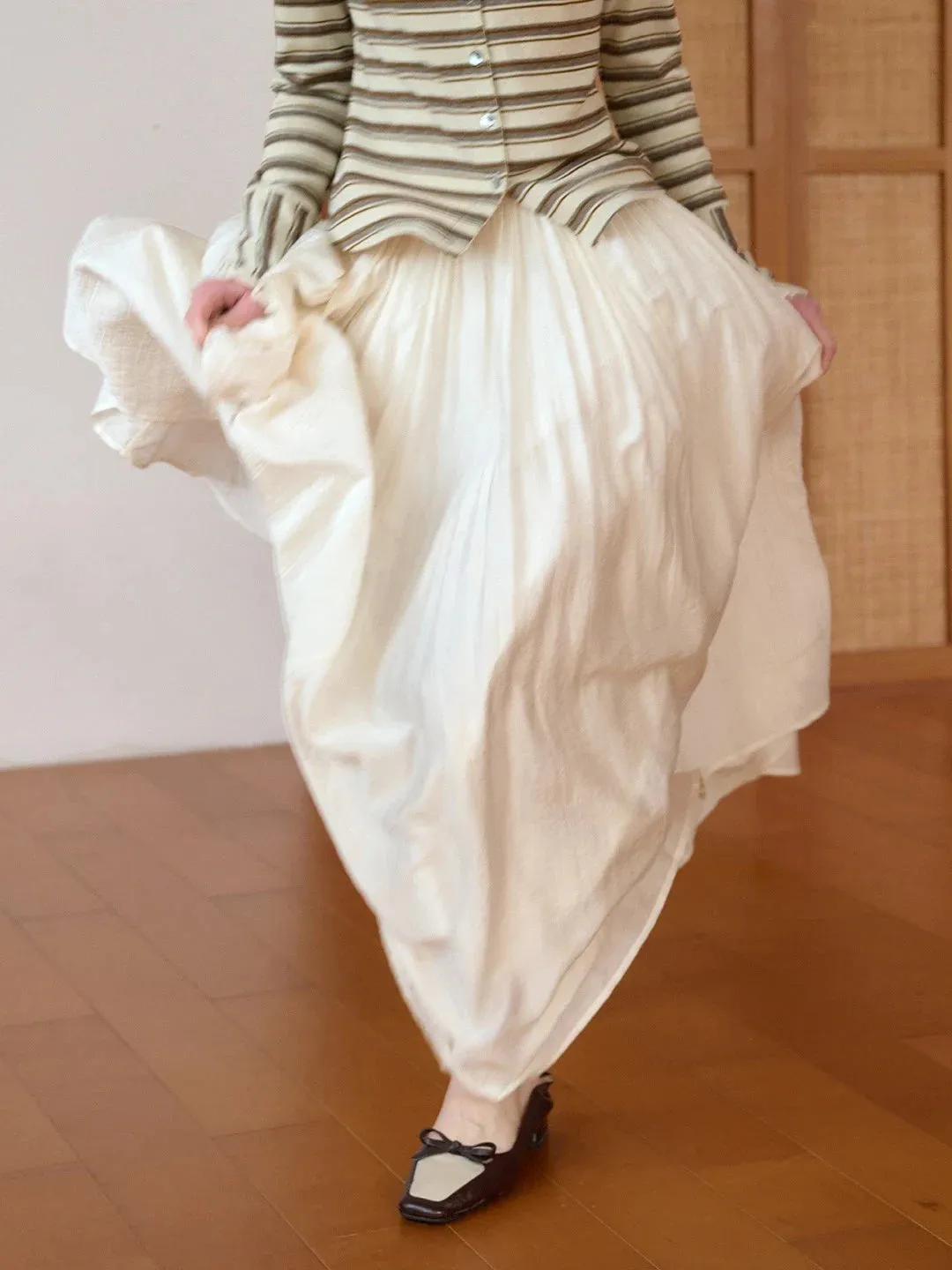 Harlee Flowy Pleated Lyocell Skirt sold by Simple Retro product image thumbnail 3