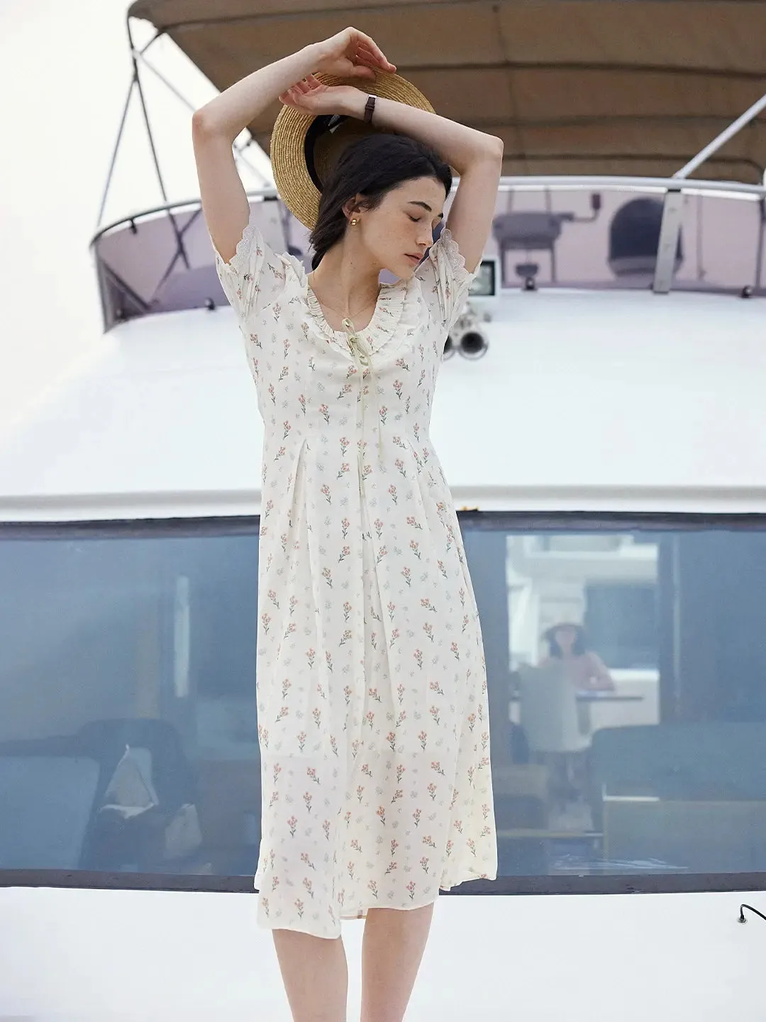 【Final Sale】Alianna Round Neck Floral Dress sold by Simple Retro product image thumbnail 5