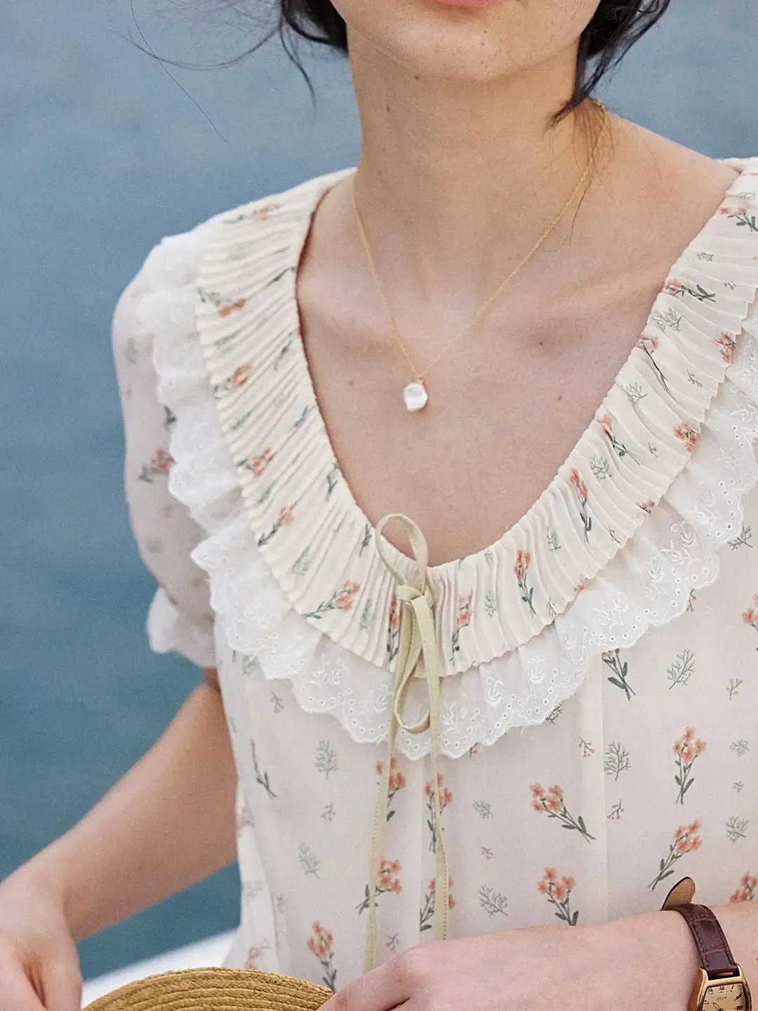 【Final Sale】Alianna Round Neck Floral Dress sold by Simple Retro product image thumbnail 3