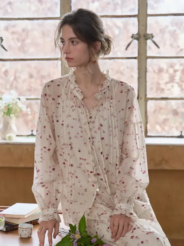 Layne Lace Collar Floral Blouse made by Simple Retro