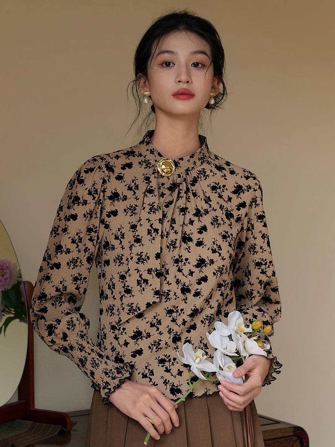 【Final Sale】Josie Stand Collar Floral Blouse sold by Simple Retro product image thumbnail 3