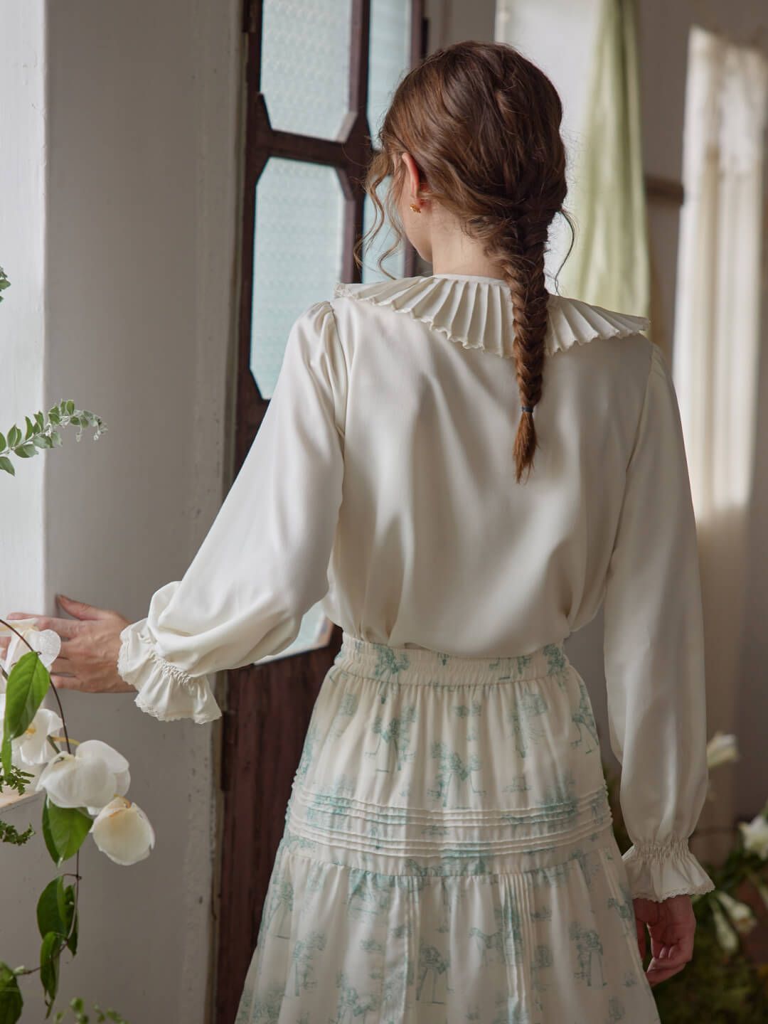 【FINAL SALE】Sierra Frilled Round Collar White Blouse sold by Simple Retro product image thumbnail 6