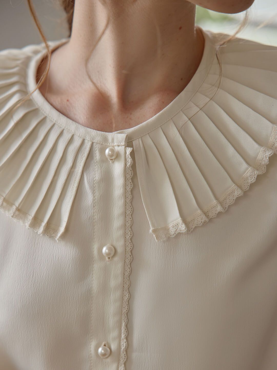 【FINAL SALE】Sierra Frilled Round Collar White Blouse sold by Simple Retro product image thumbnail 3