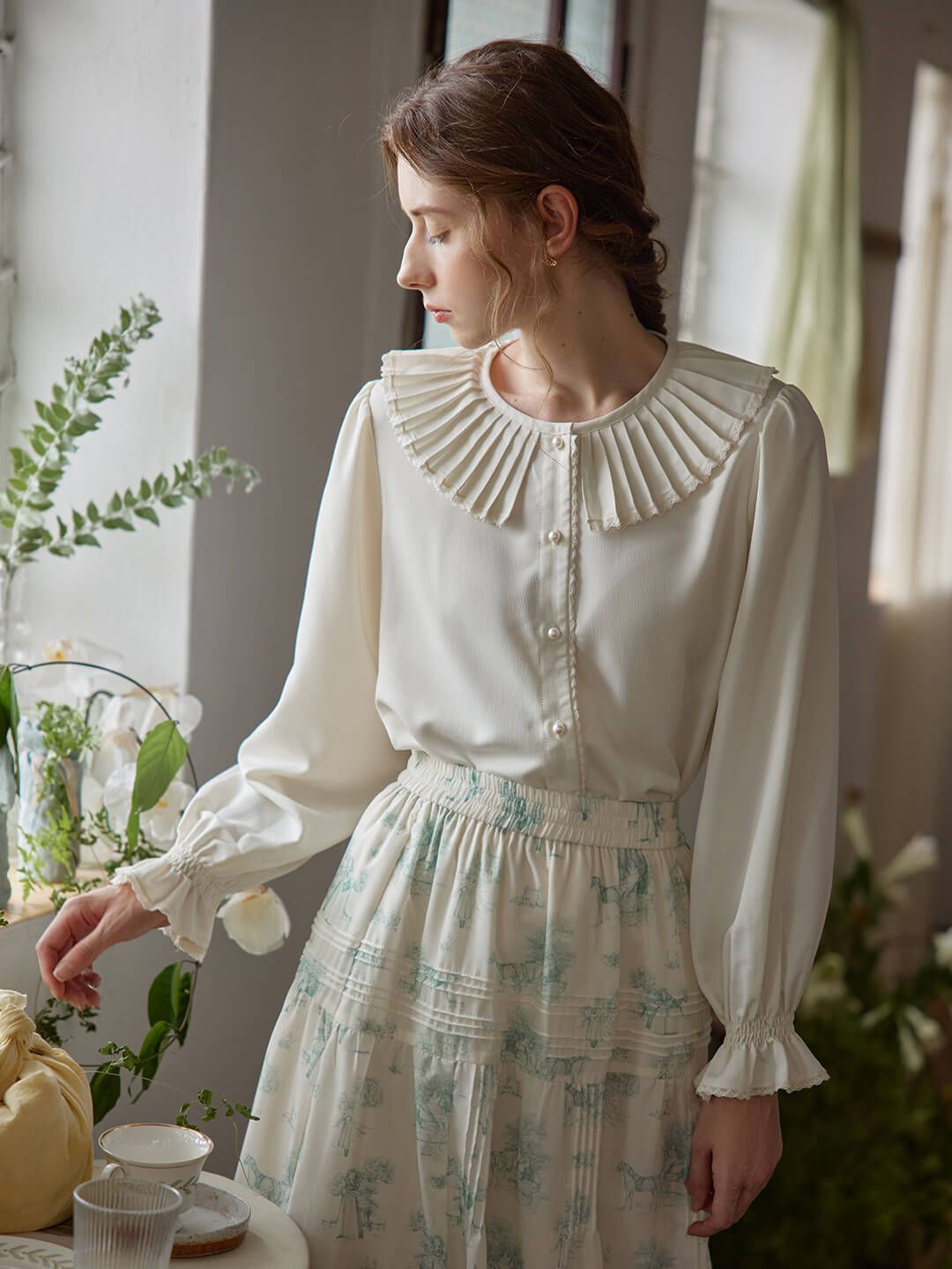 【FINAL SALE】Sierra Frilled Round Collar White Blouse sold by Simple Retro product image thumbnail 5