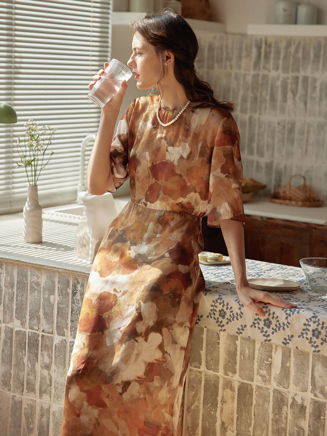 Jolie Printed Brown Midi Dress sold by Simple Retro product image thumbnail 3