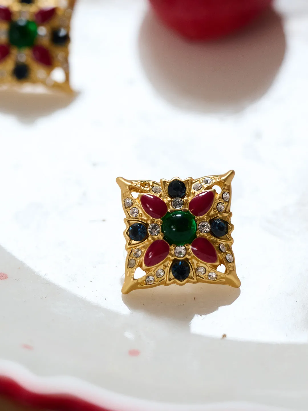 Macaron Vintage Red Green Earrings sold by Simple Retro product image thumbnail 2