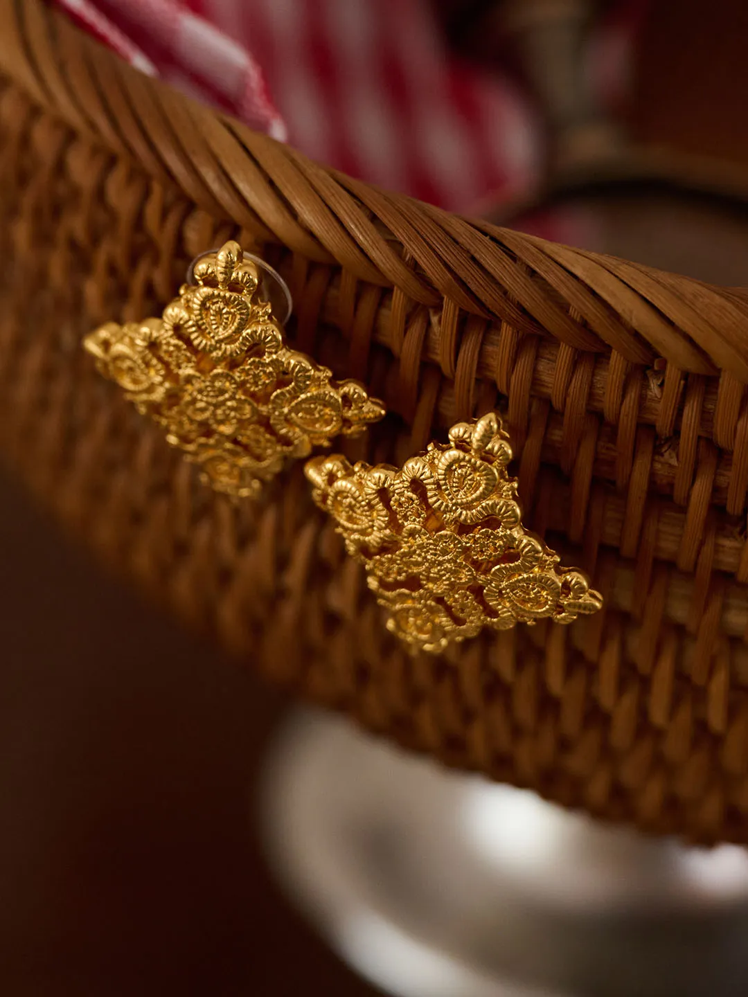 Macaron Vintage Gold Earrings sold by Simple Retro product image thumbnail 5