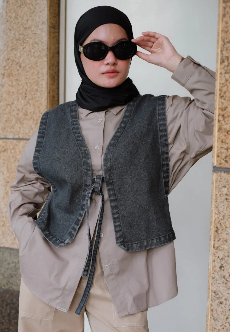 IVY VEST sold by JENAHARA