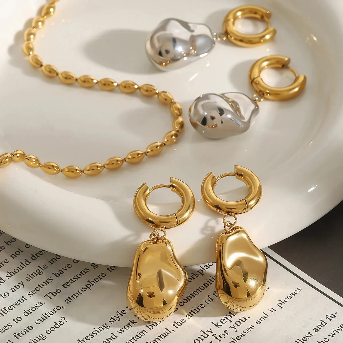 Abstract Teardrop Dangle Gold sold by Elleexist product image thumbnail 5