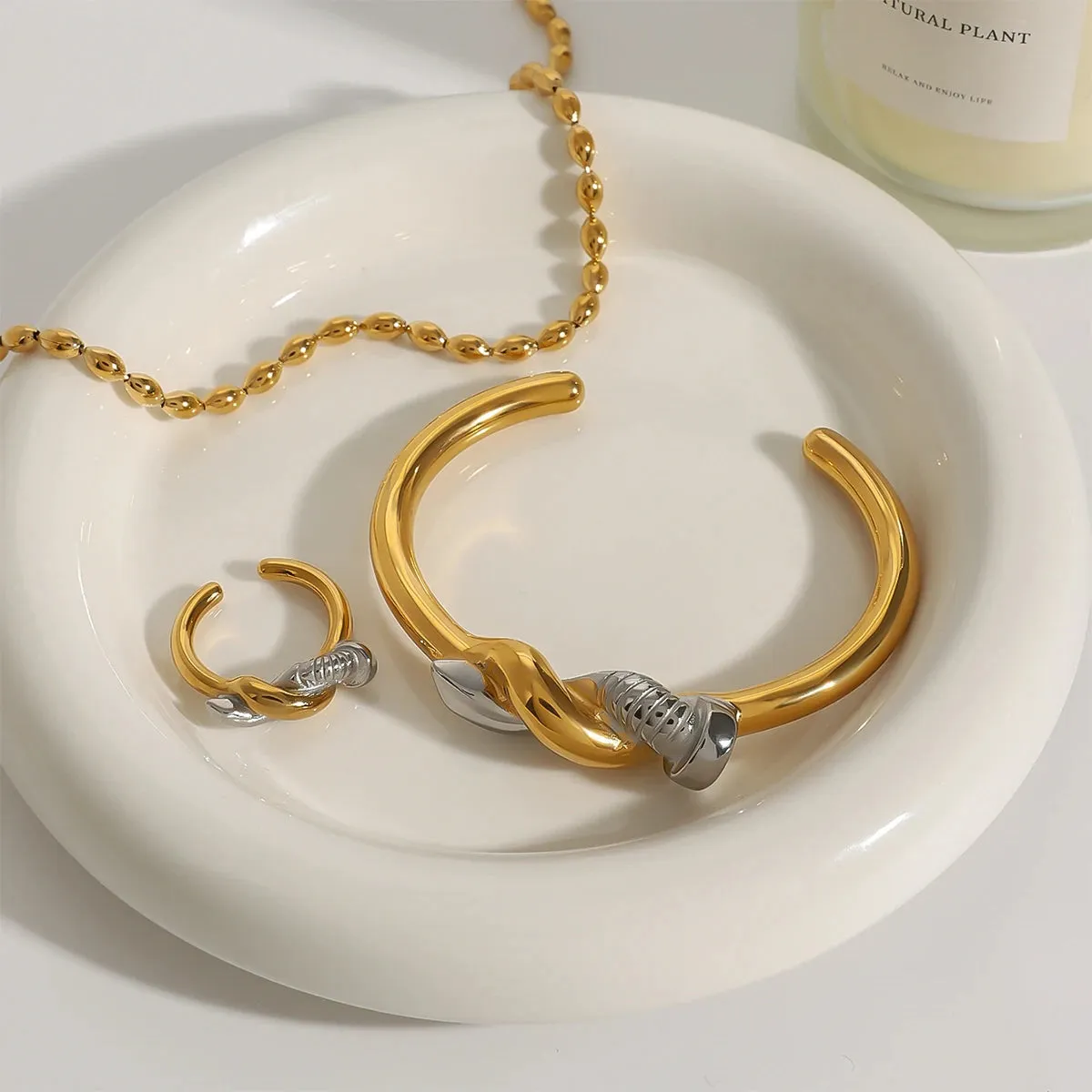 Duality Twist Bangle sold by Elleexist product image thumbnail 5