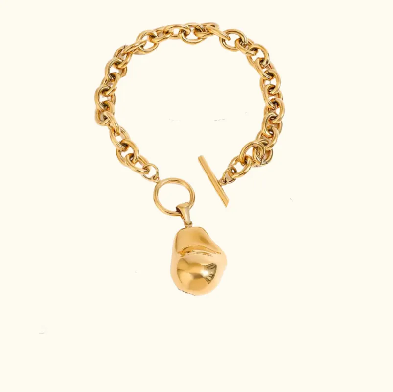 Solenne Link sold by Elleexist