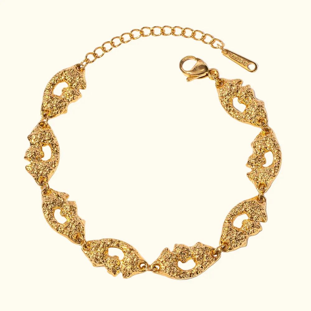 Gilded Lace sold by Elleexist