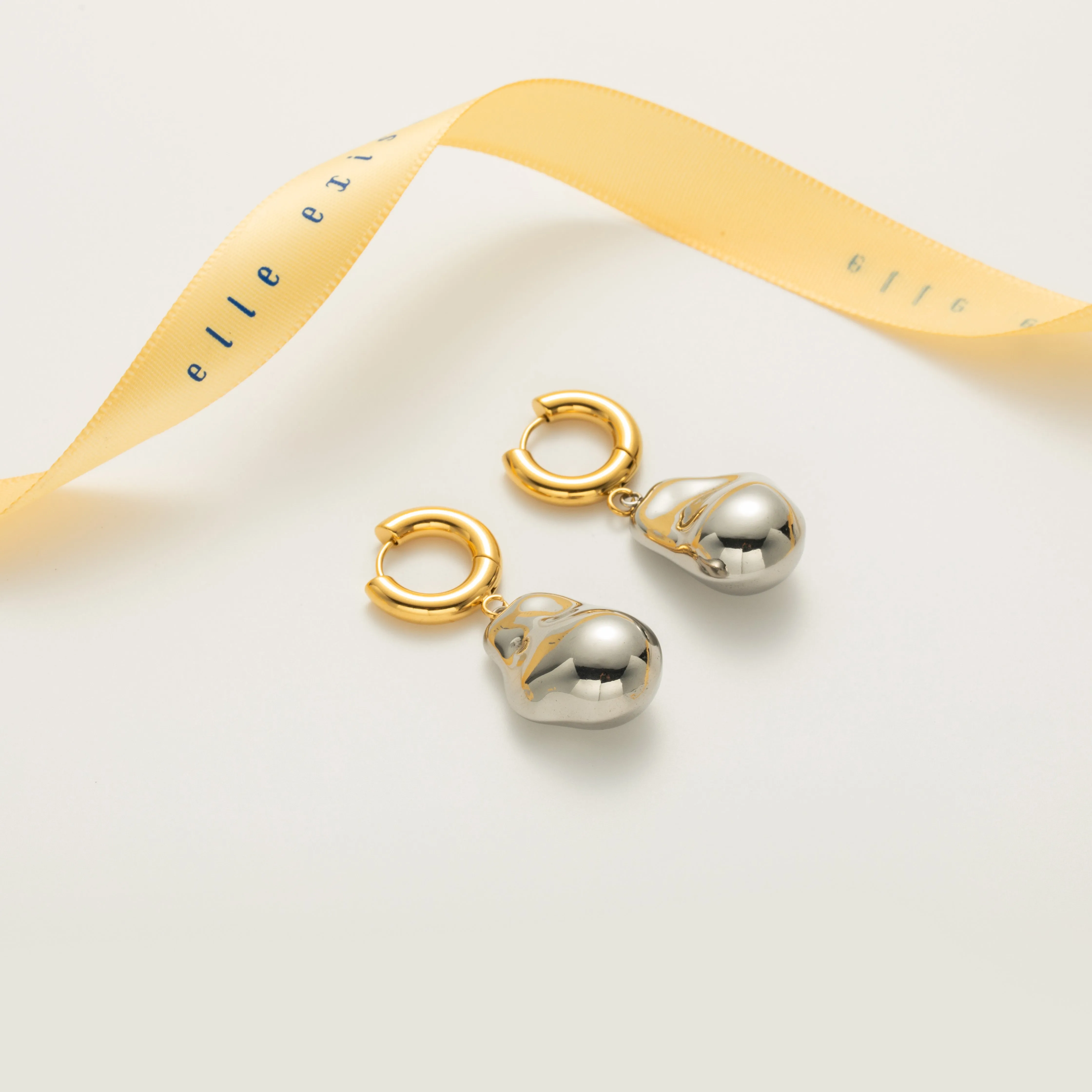 Dual tone Drop sold by Elleexist