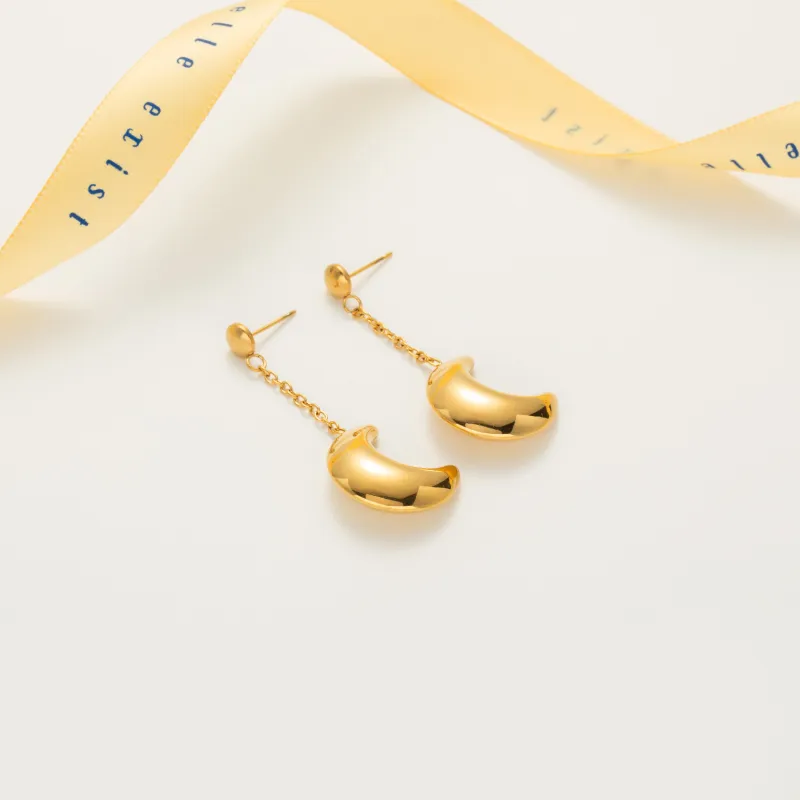 Crescent Moon Dangle sold by Elleexist