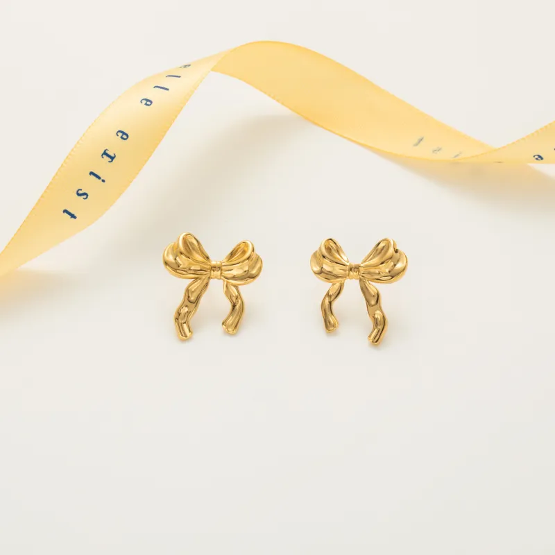 Charmed Earring made by Elleexist