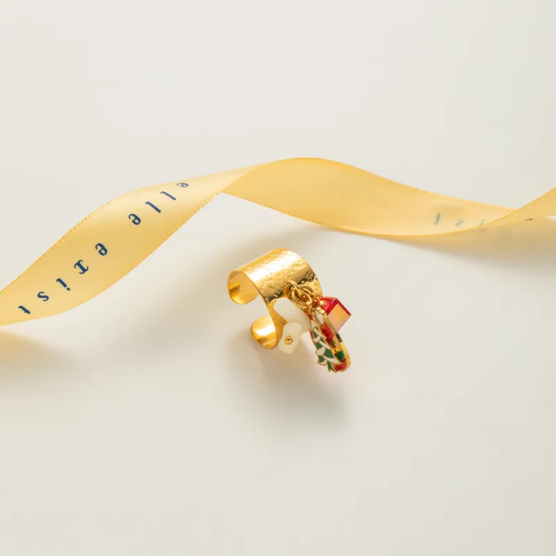 Festive Charm made by Elleexist