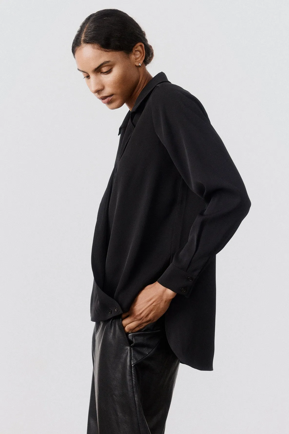 The Crossover Tunic sold by Ruti product image thumbnail 4