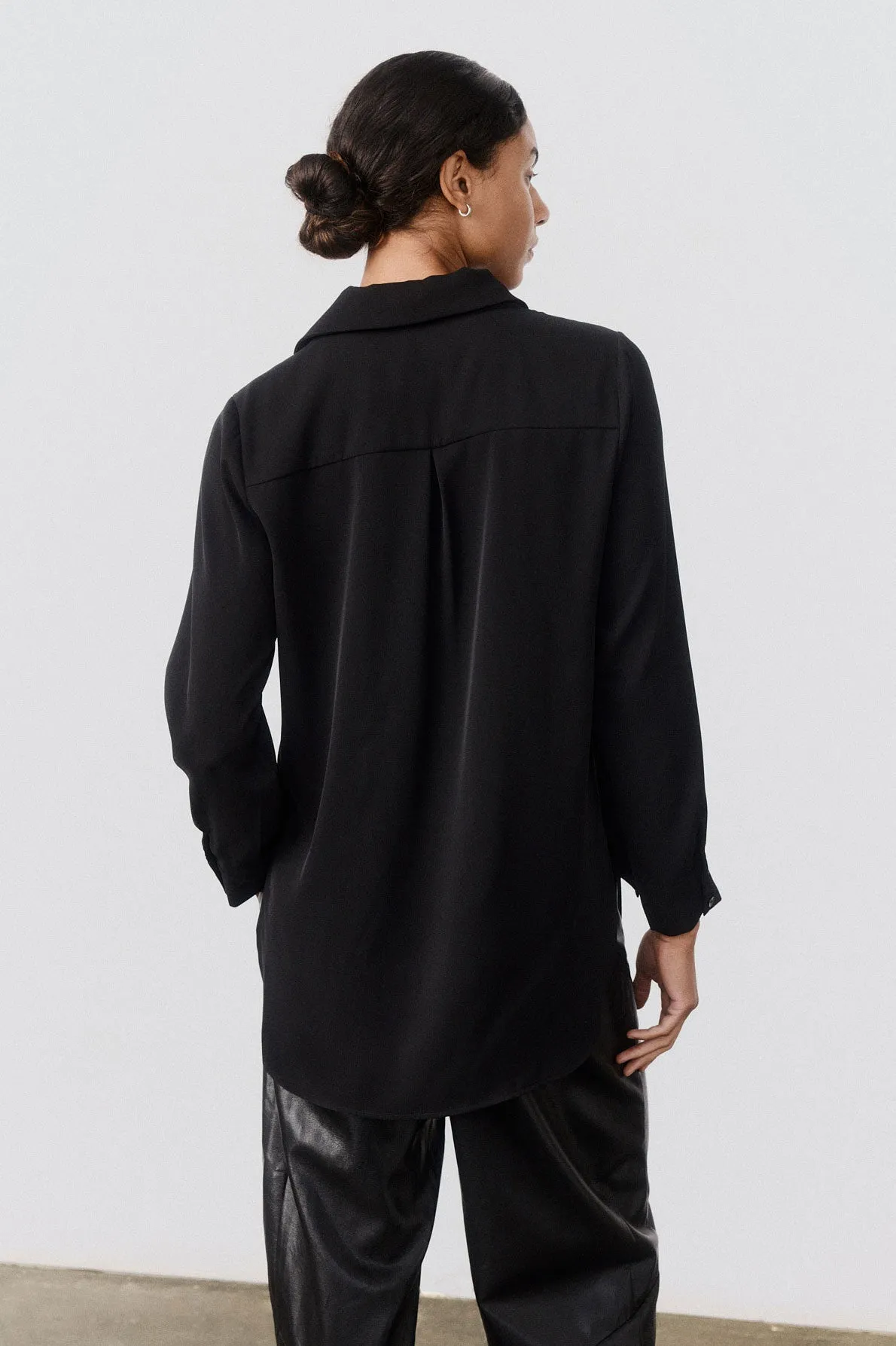 The Crossover Tunic sold by Ruti product image thumbnail 5