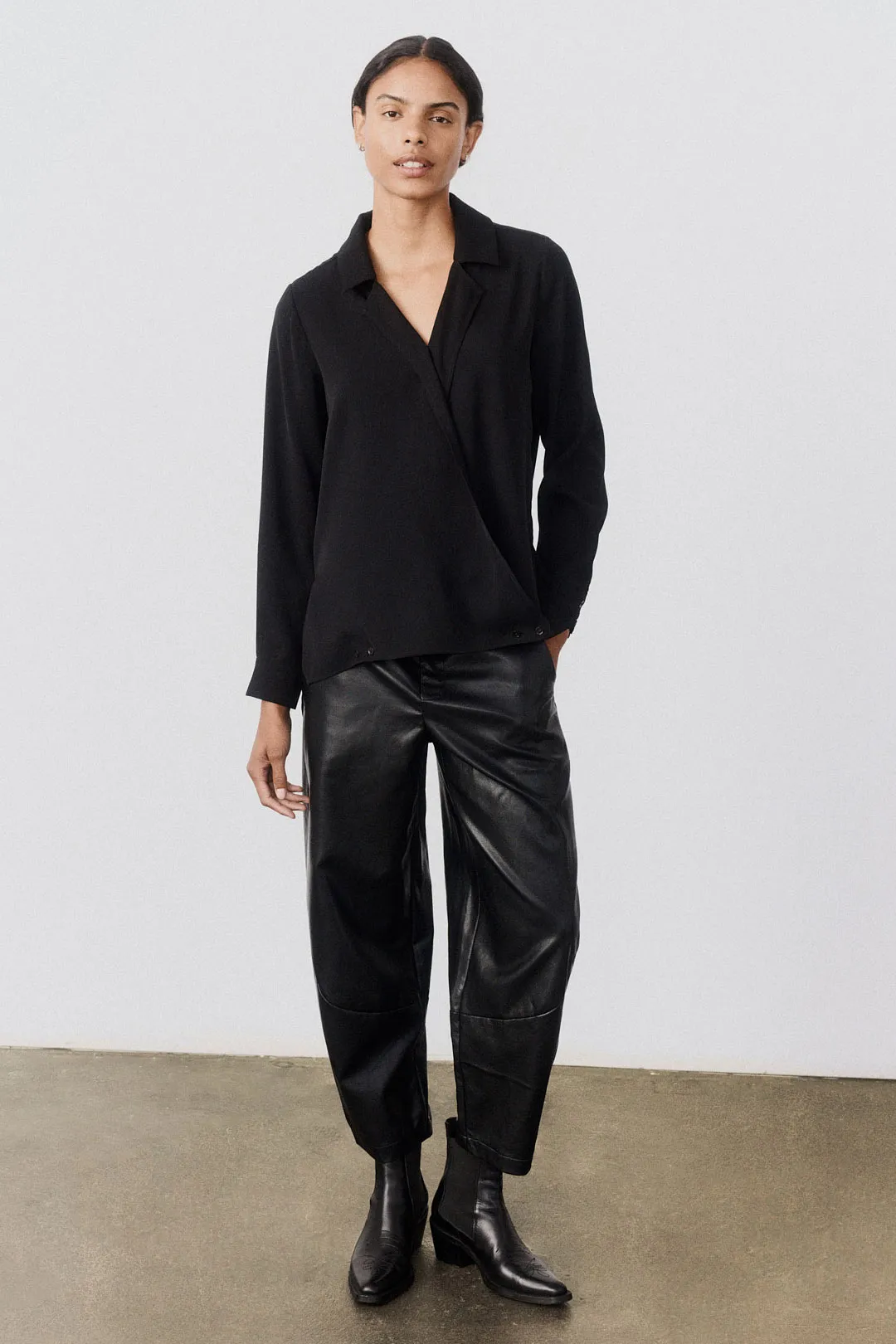 The Crossover Tunic sold by Ruti product image thumbnail 3