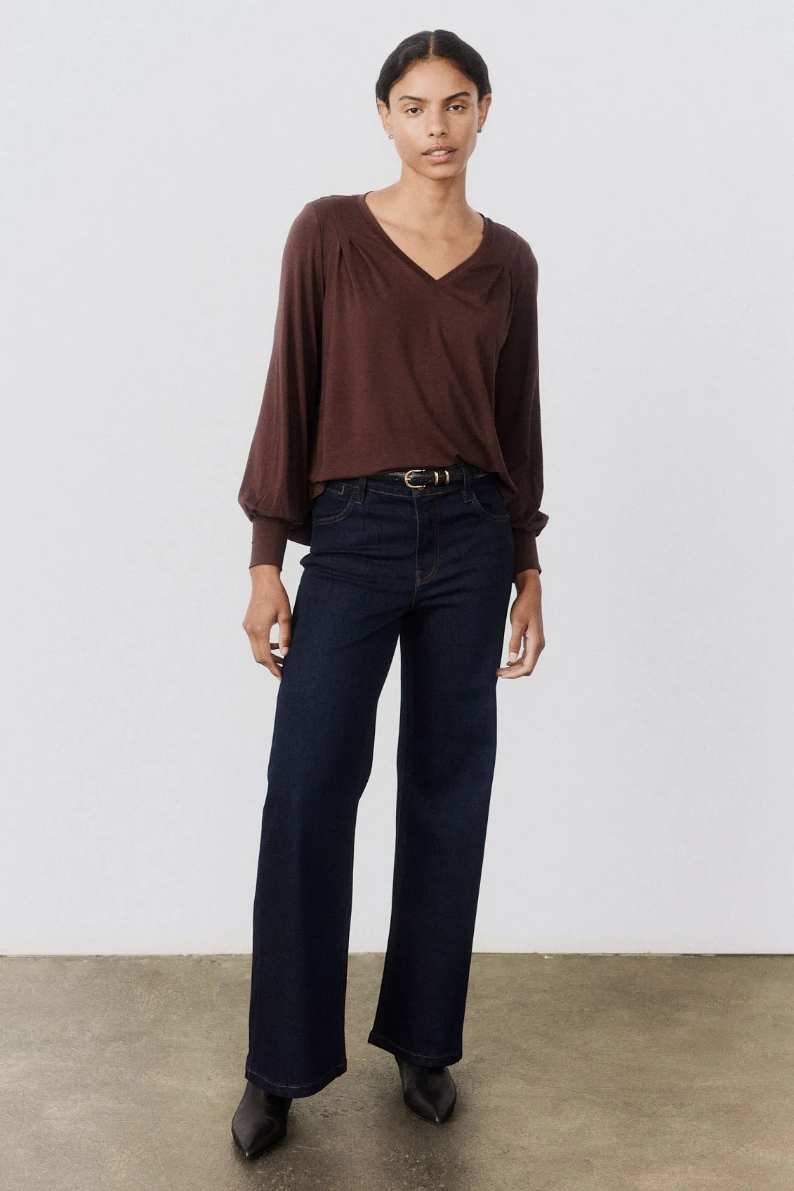 Pleat Detail Long Sleeve V Neck sold by Ruti product image thumbnail 4