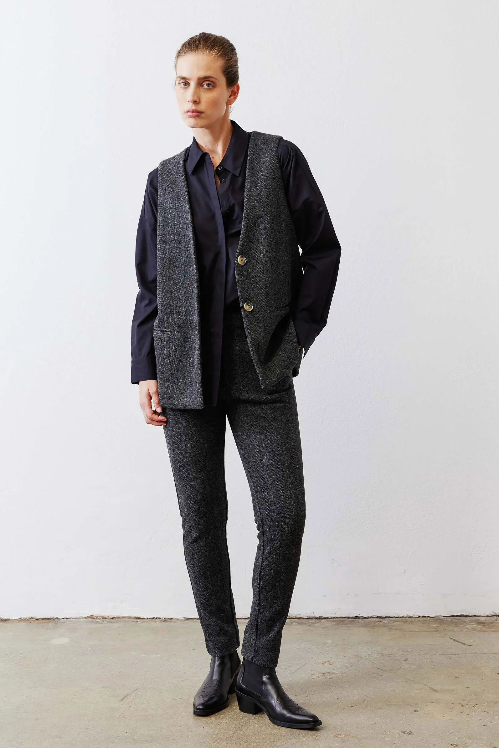 Relaxed Longline Herringbone Vest sold by Ruti product image thumbnail 4