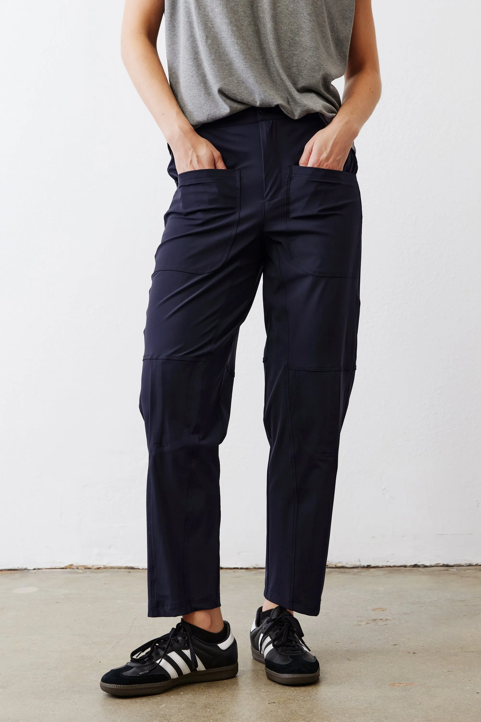 The Petite Everlasting Slim Pants sold by Ruti product image thumbnail 4