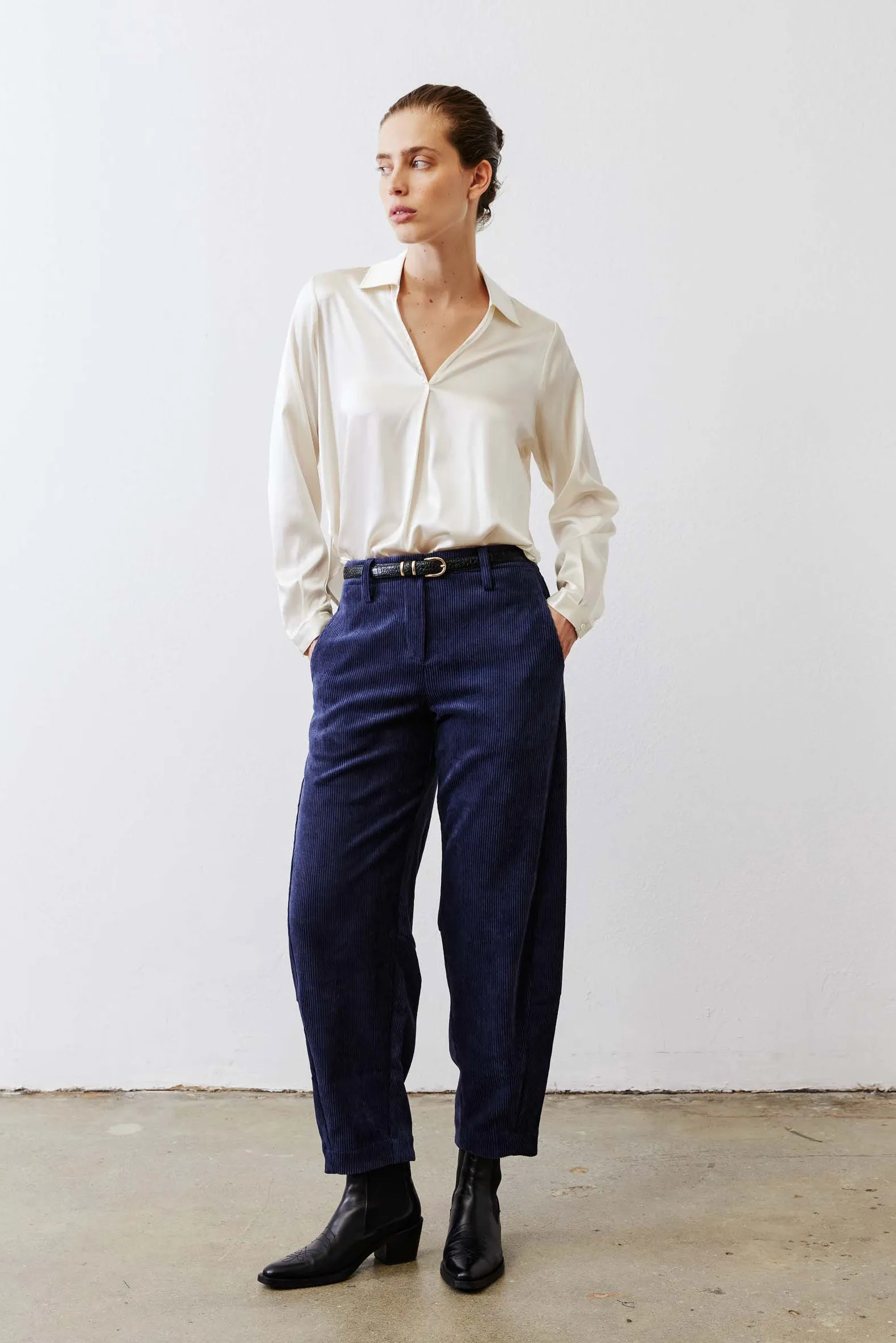 The Popover Washable Silk Long Sleeve Blouse sold by Ruti product image thumbnail 4