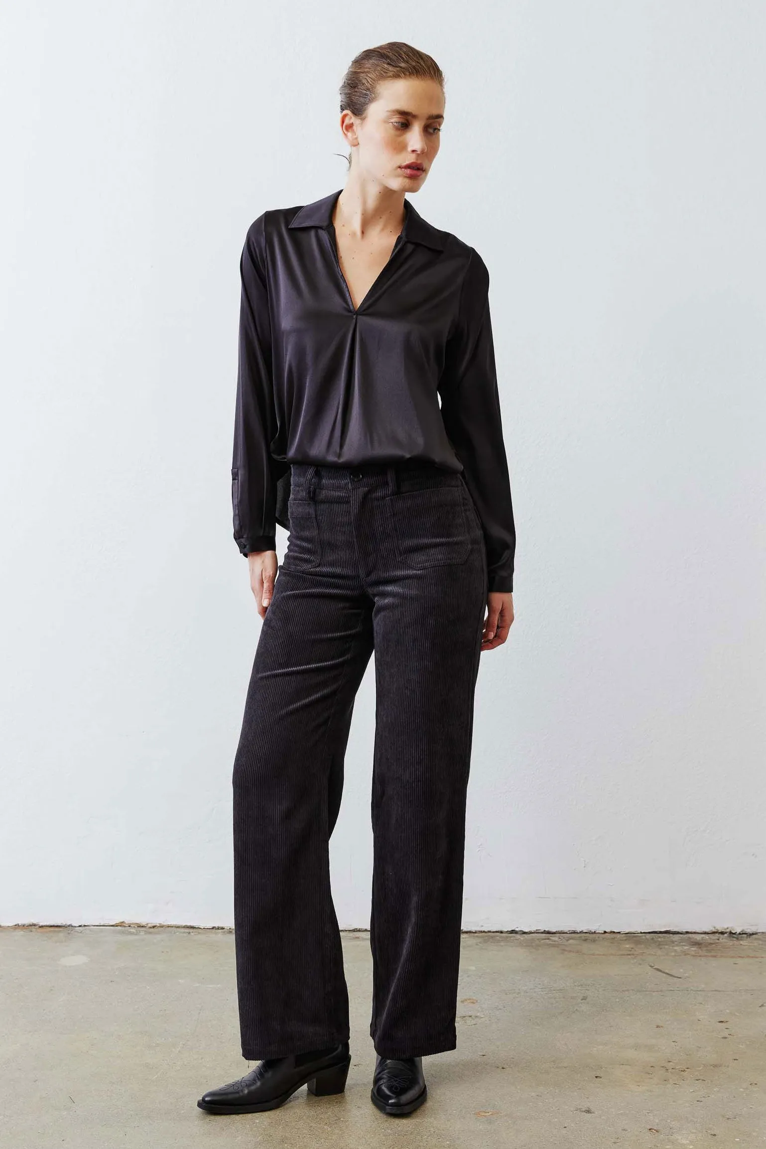 The Popover Washable Silk Long Sleeve Blouse sold by Ruti product image thumbnail 2