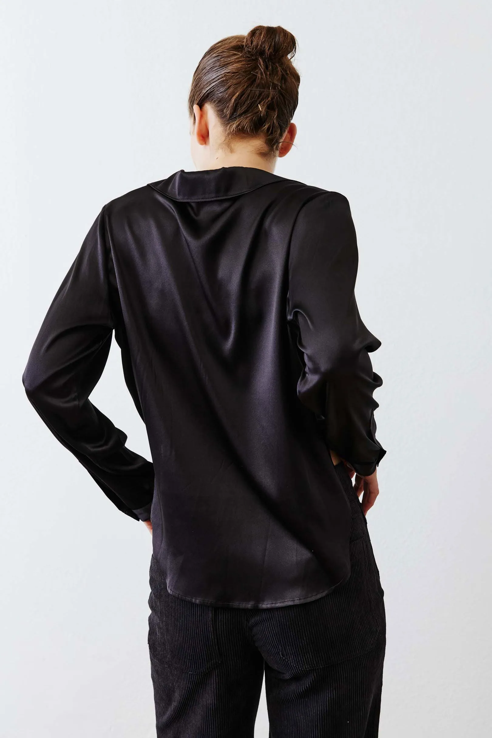 The Popover Washable Silk Long Sleeve Blouse sold by Ruti product image thumbnail 4