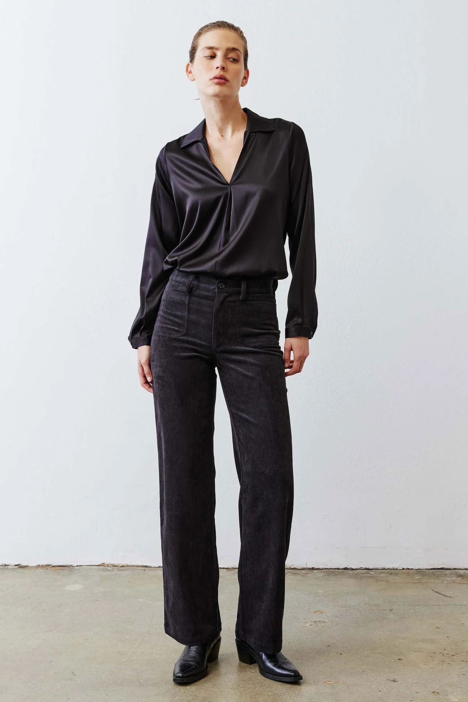 The Popover Washable Silk Long Sleeve Blouse sold by Ruti product image thumbnail 5