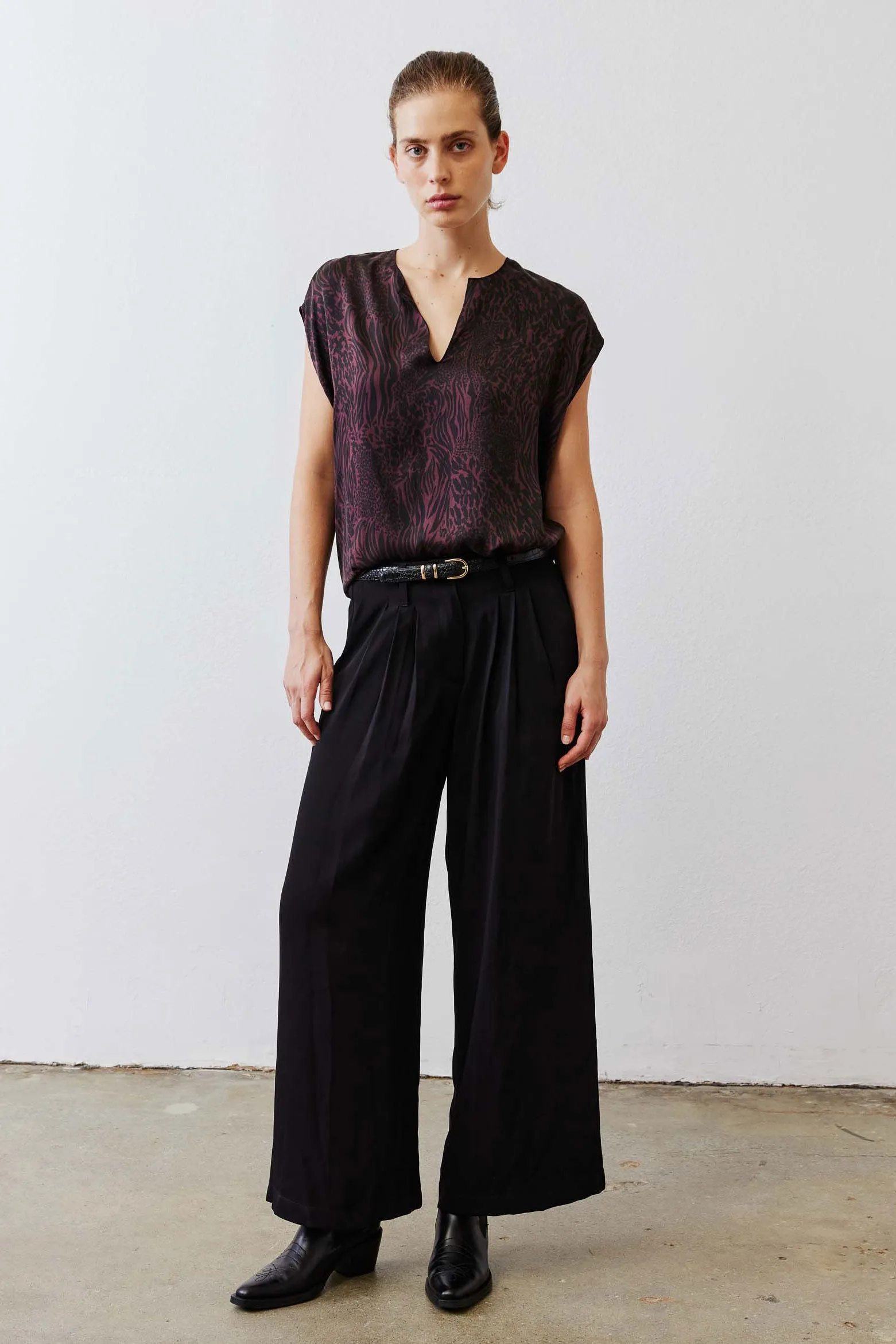 The All Day Washable Silk Top sold by Ruti product image thumbnail 4